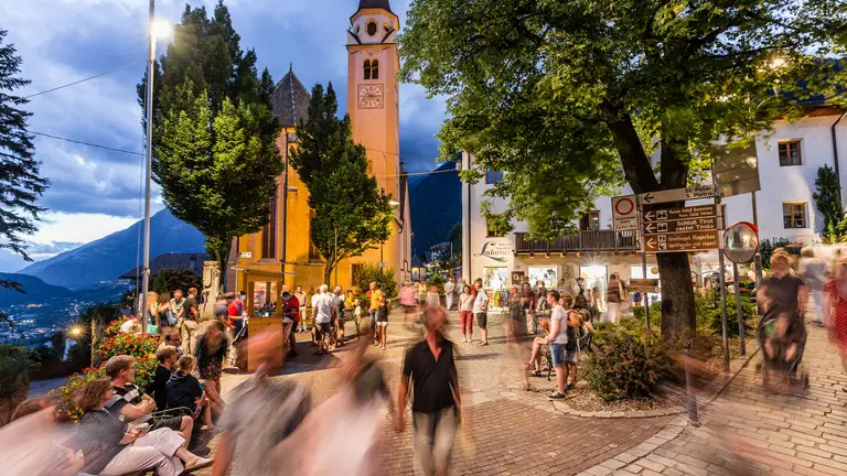 Einkaufen in Dorf Tirol